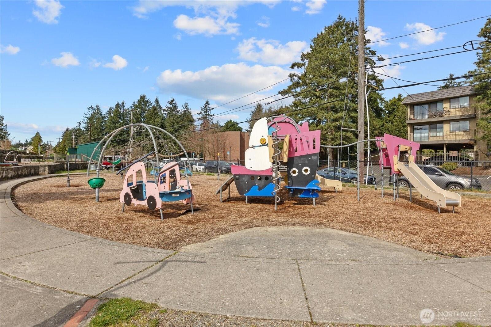 N 143rd St, Seattle, WA 98133