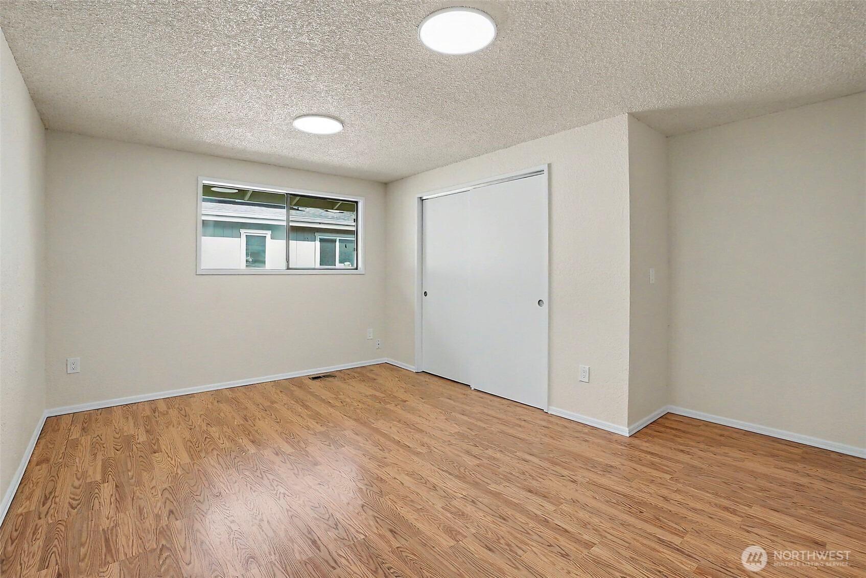 E 68th St, Tacoma, WA 98404