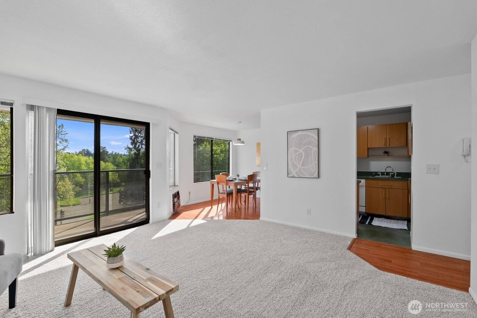 E Green Lake Dr N, Seattle, WA 98103