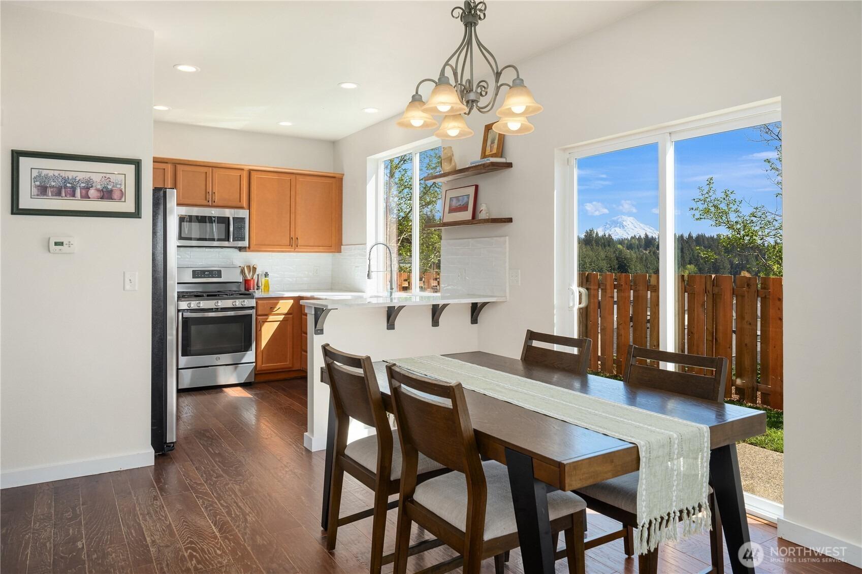24th St E, Lake Tapps, WA 98391