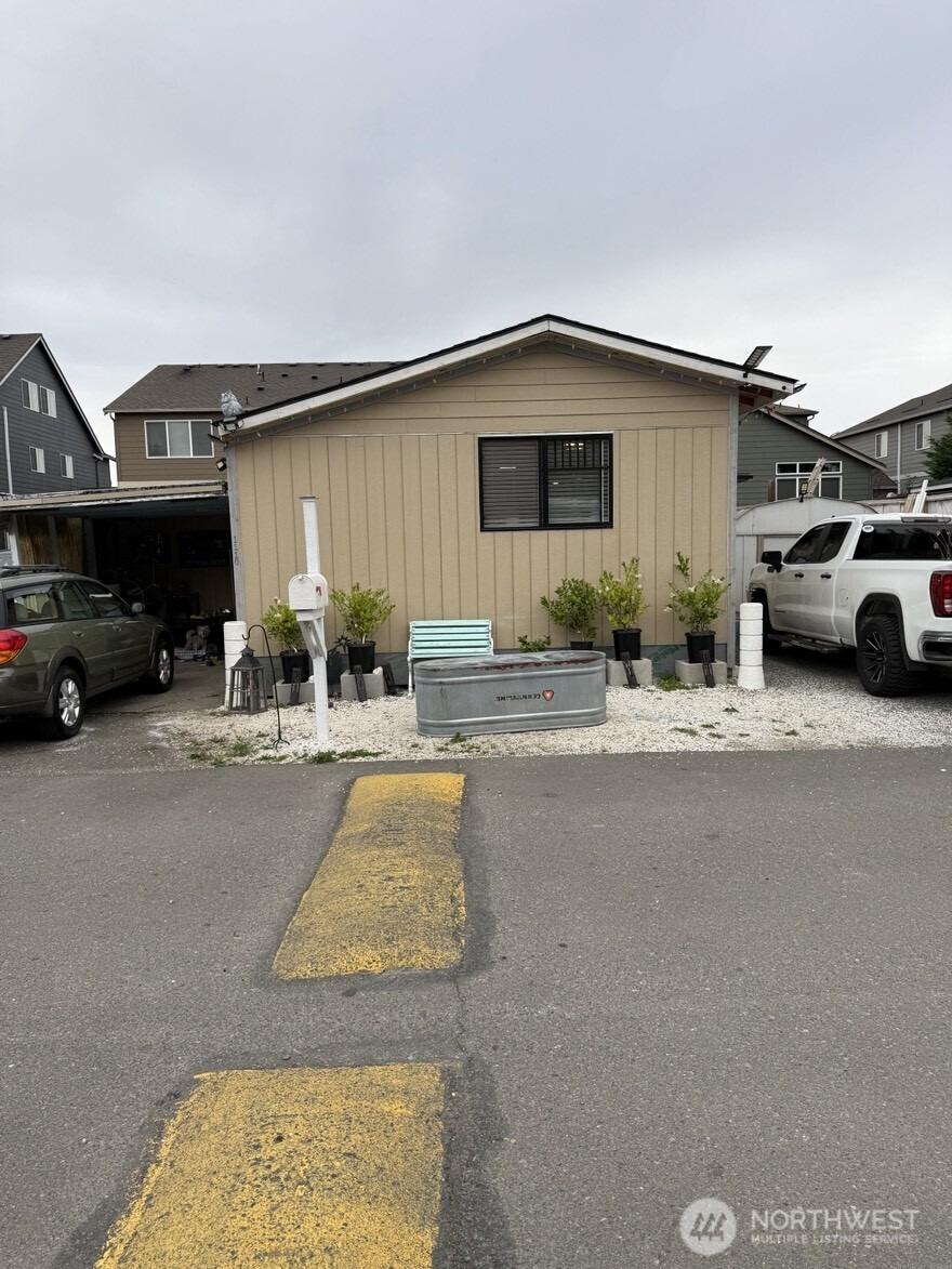 29th Street Pl Nw, Puyallup, WA 98371