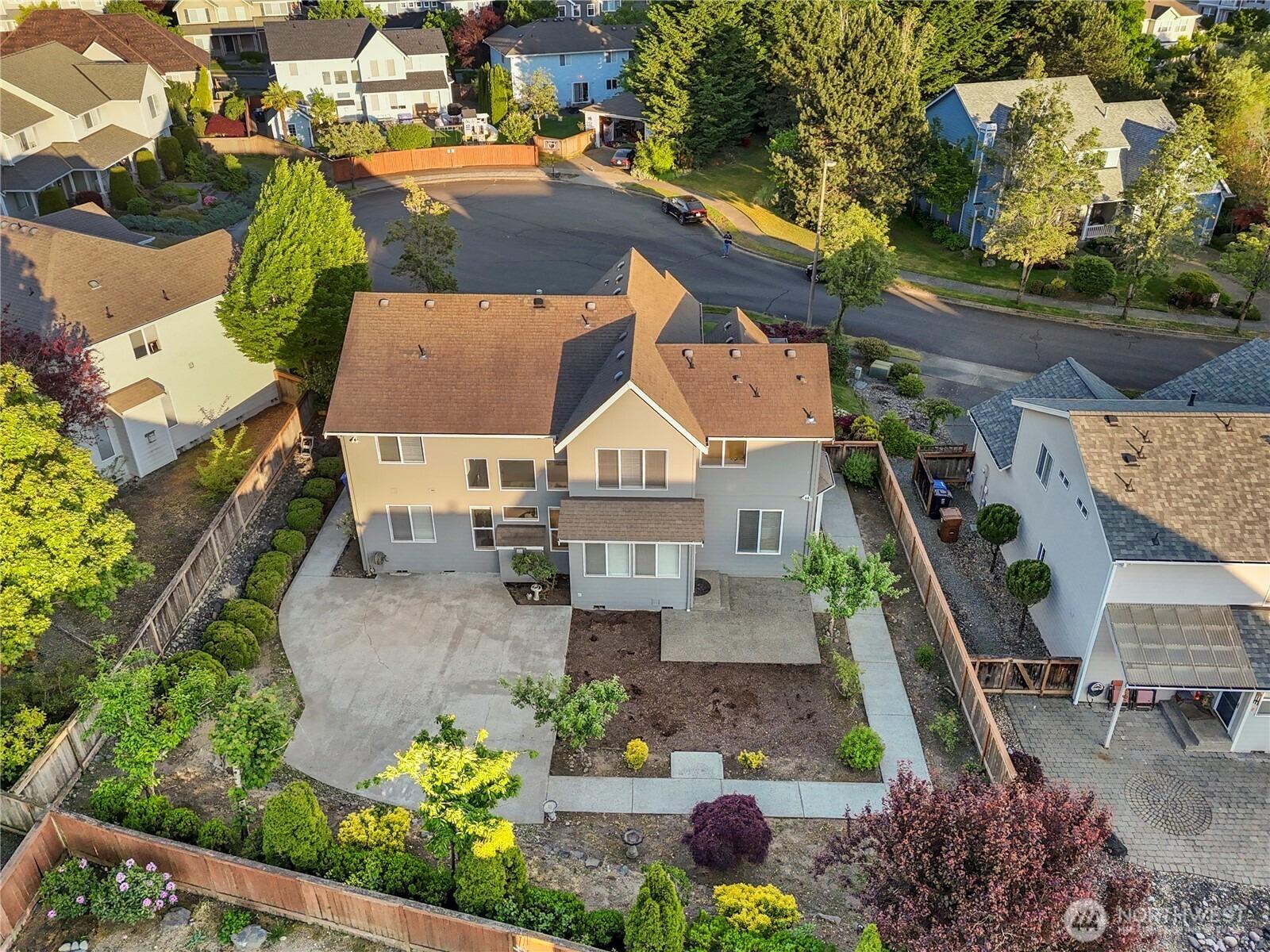 Beacon Ct Ne, Tacoma, WA 98422