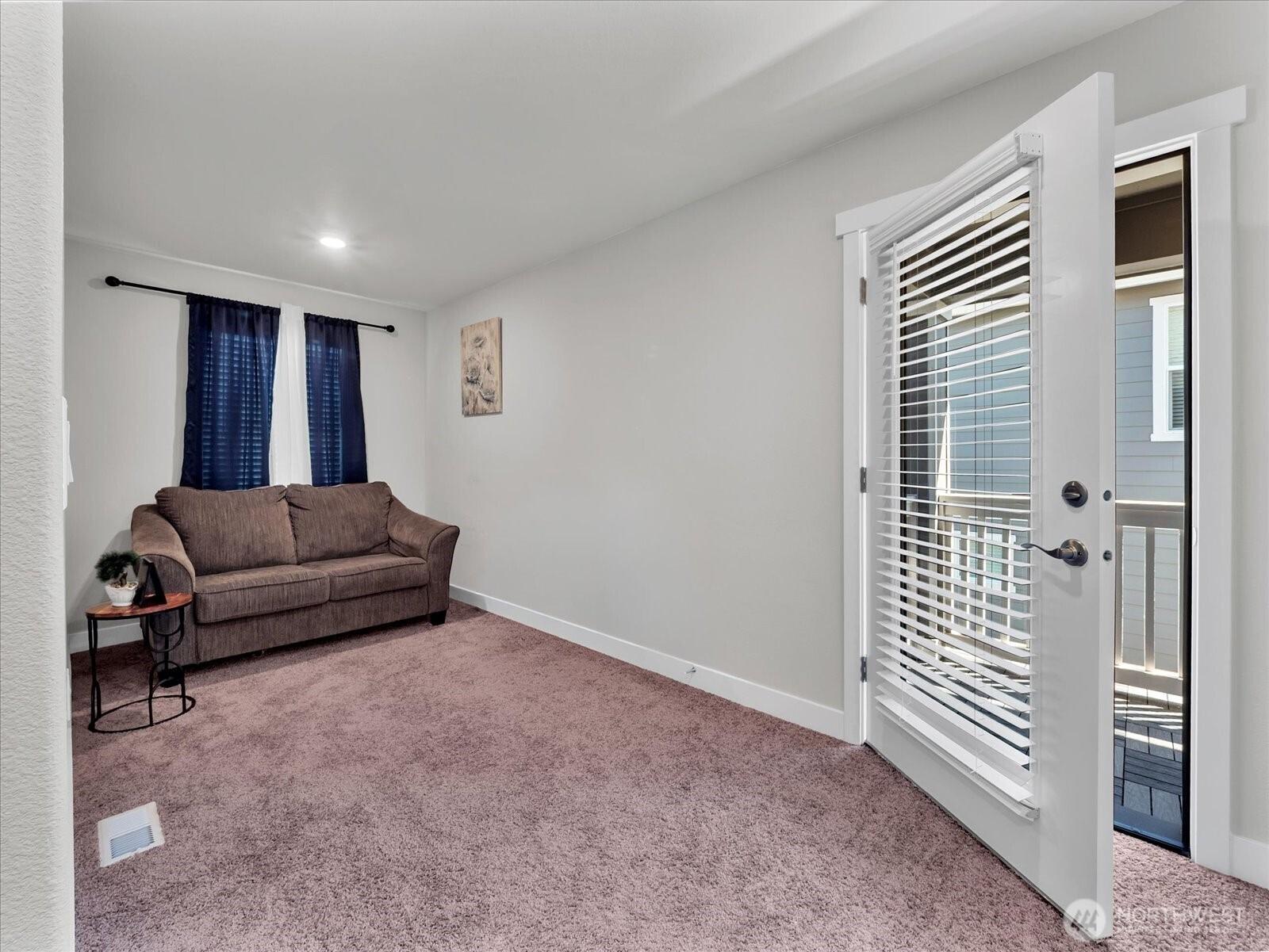 Gilman Way, Arlington, WA 98223