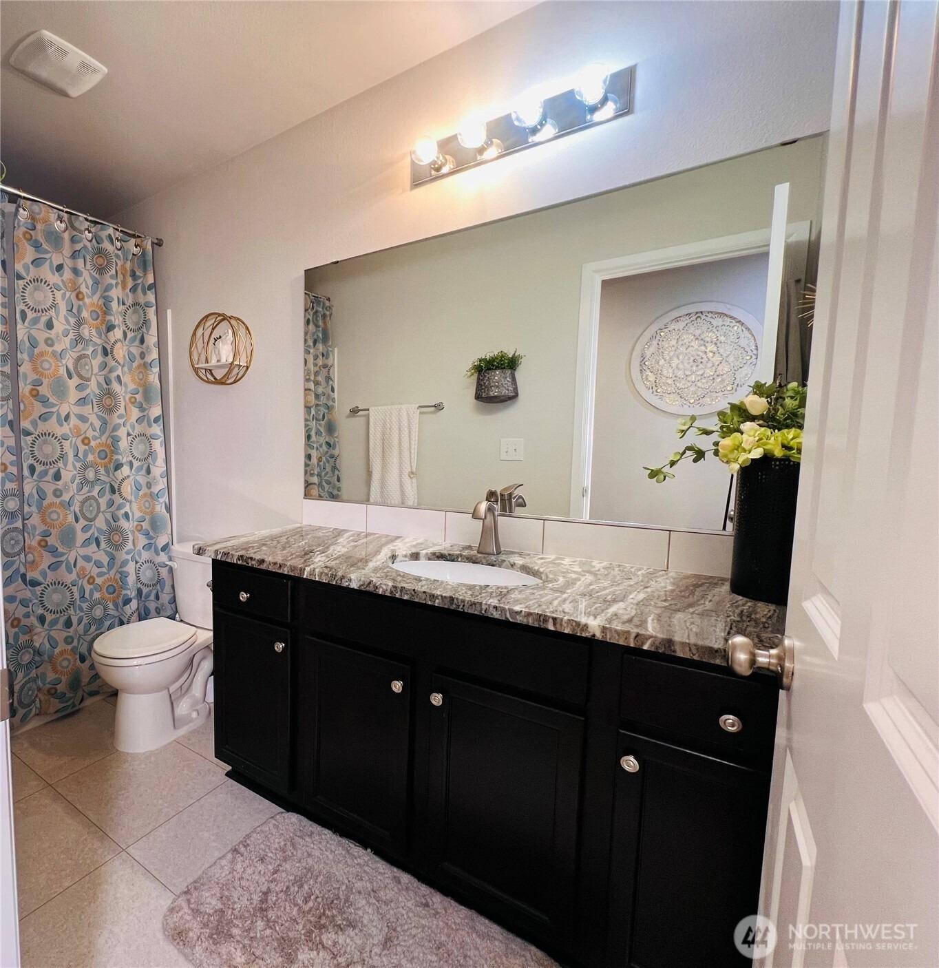 Cassius St Ne, Lacey, WA 98516