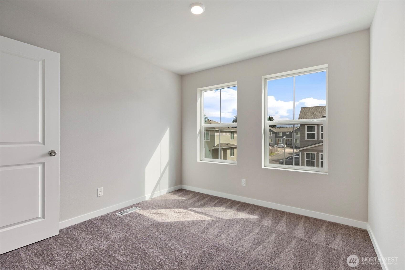 E 53rd St, Tacoma, WA 98404