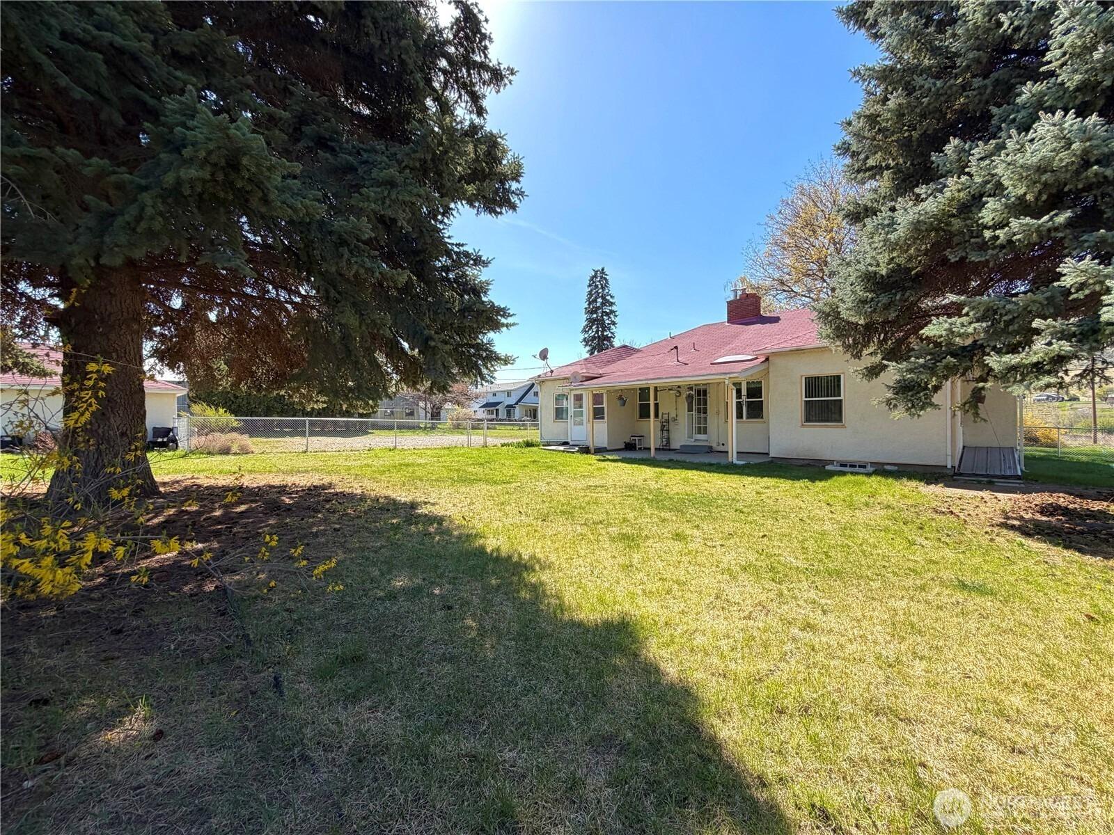 Highway 97, Tonasket, WA 98855