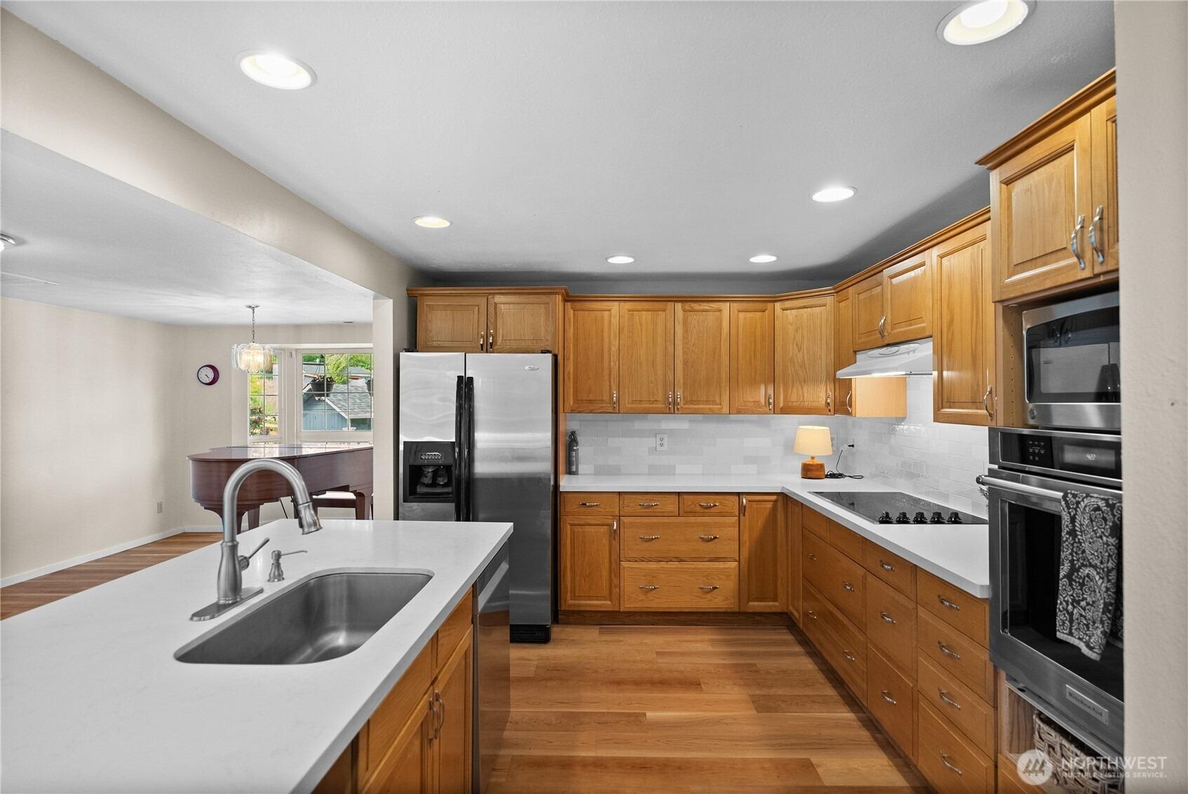 County Line Rd, Edgewood, WA 98372