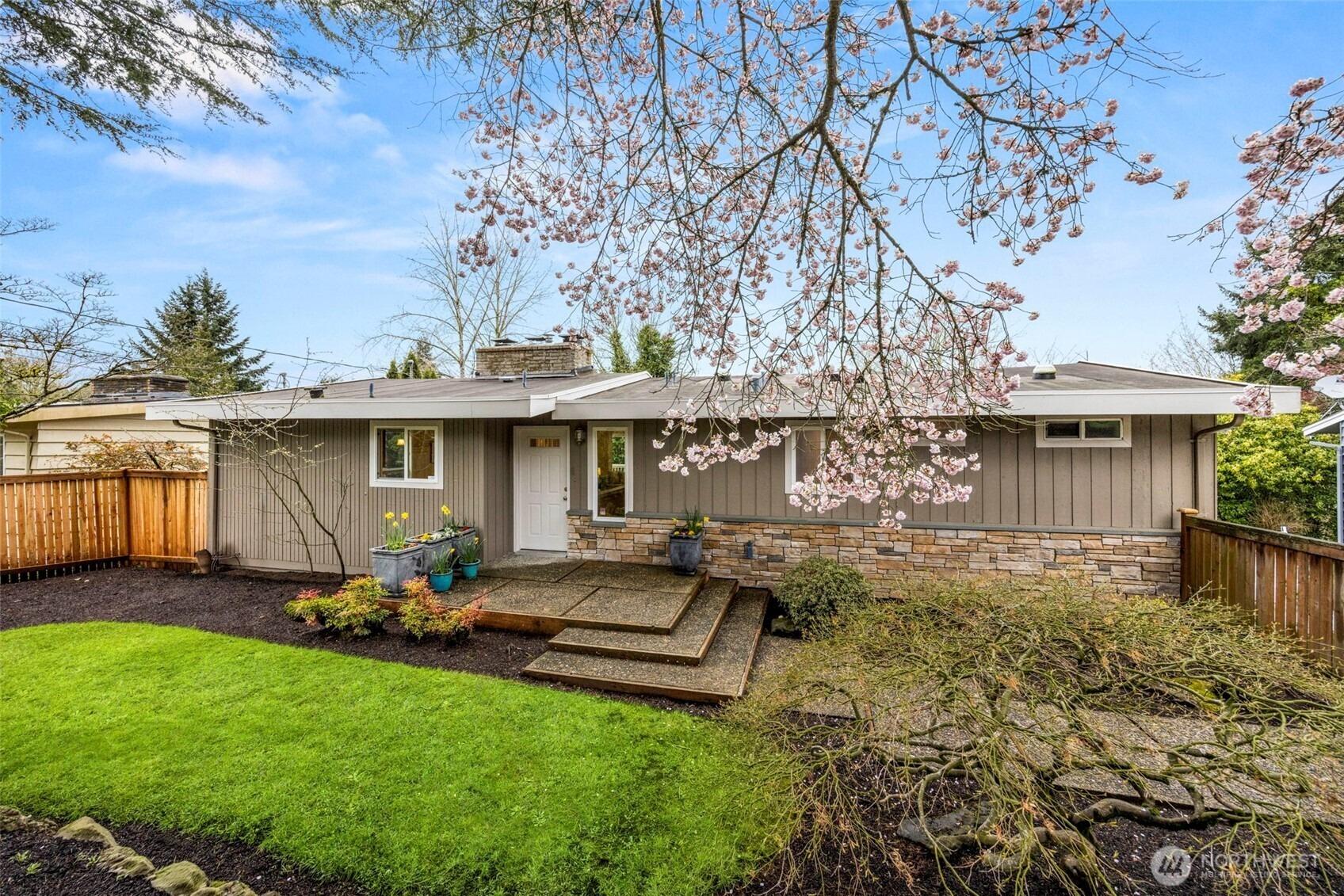 105th Ave Se, Bellevue, WA 98004