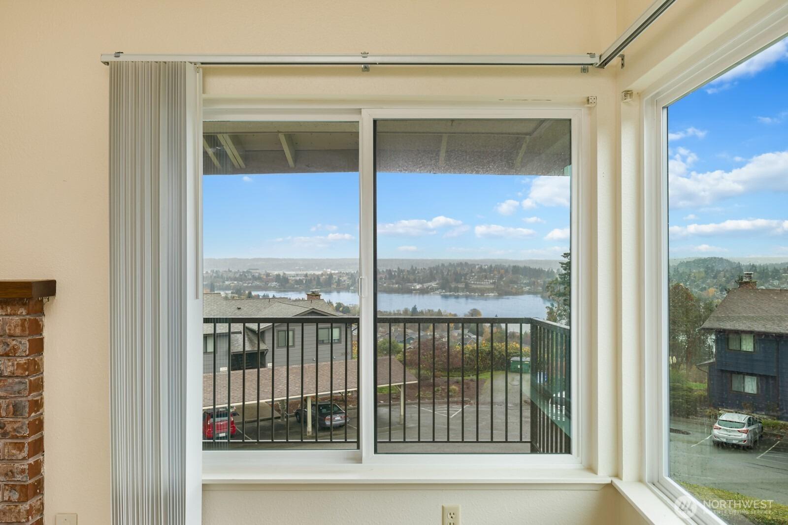Narrows View Ln Ne, Bremerton, WA 98310