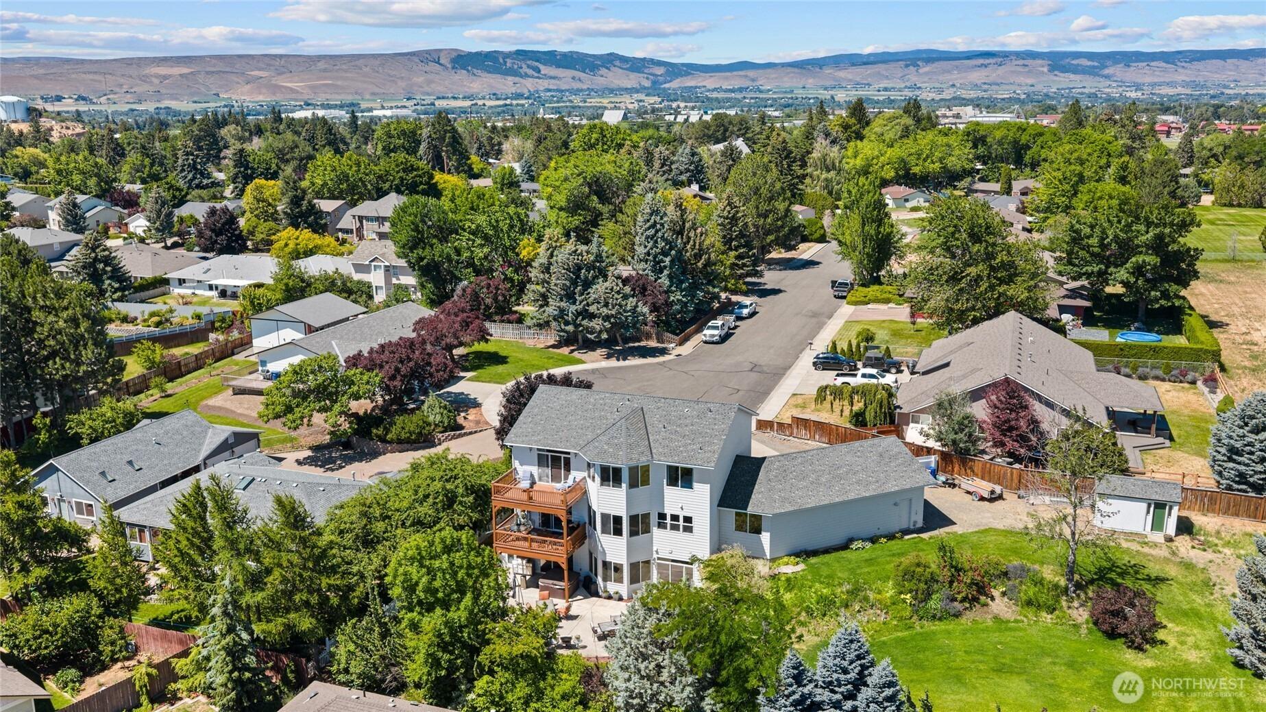E Bonnie Ln, Ellensburg, WA 98926