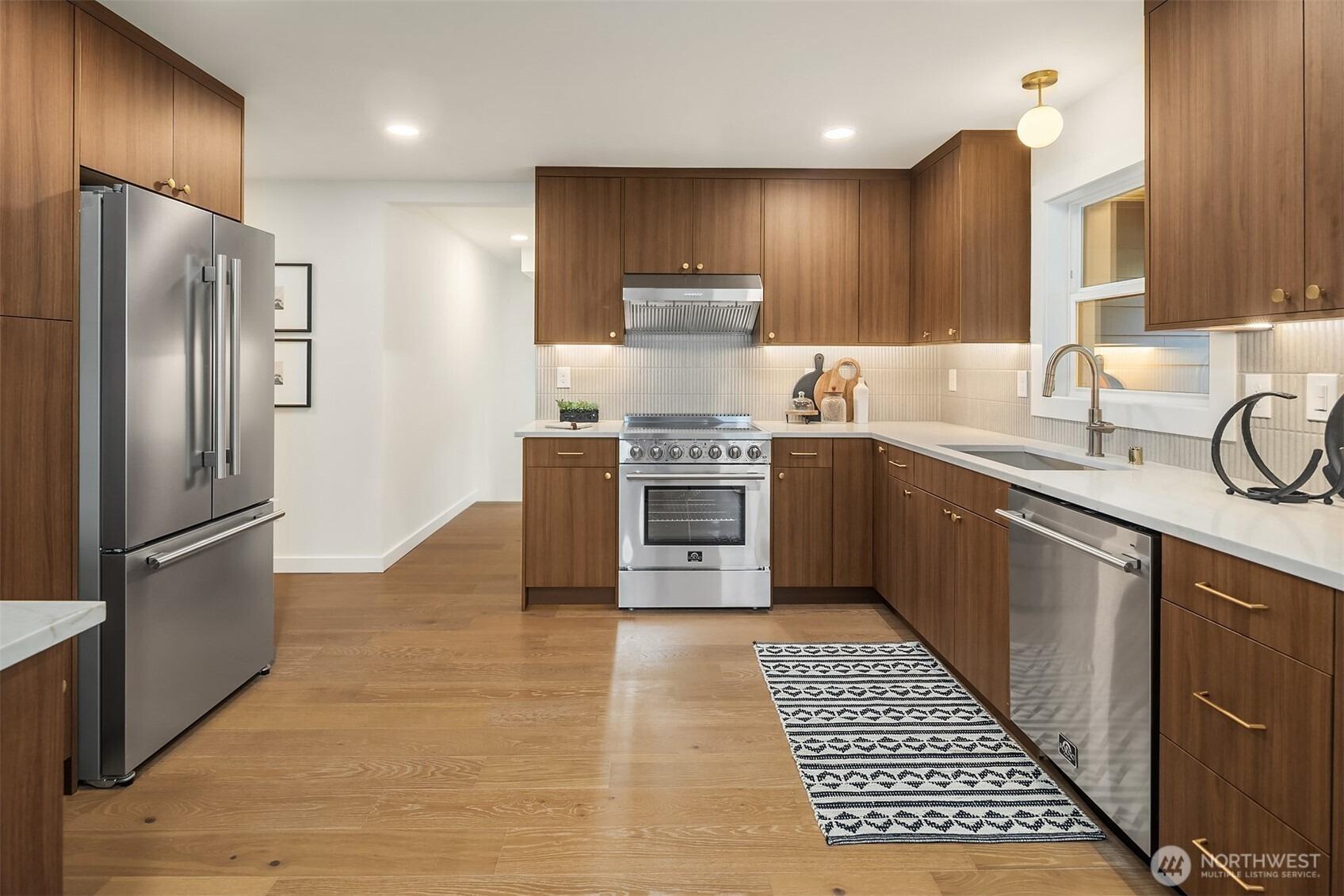 Ne 57th St, Seattle, WA 98105