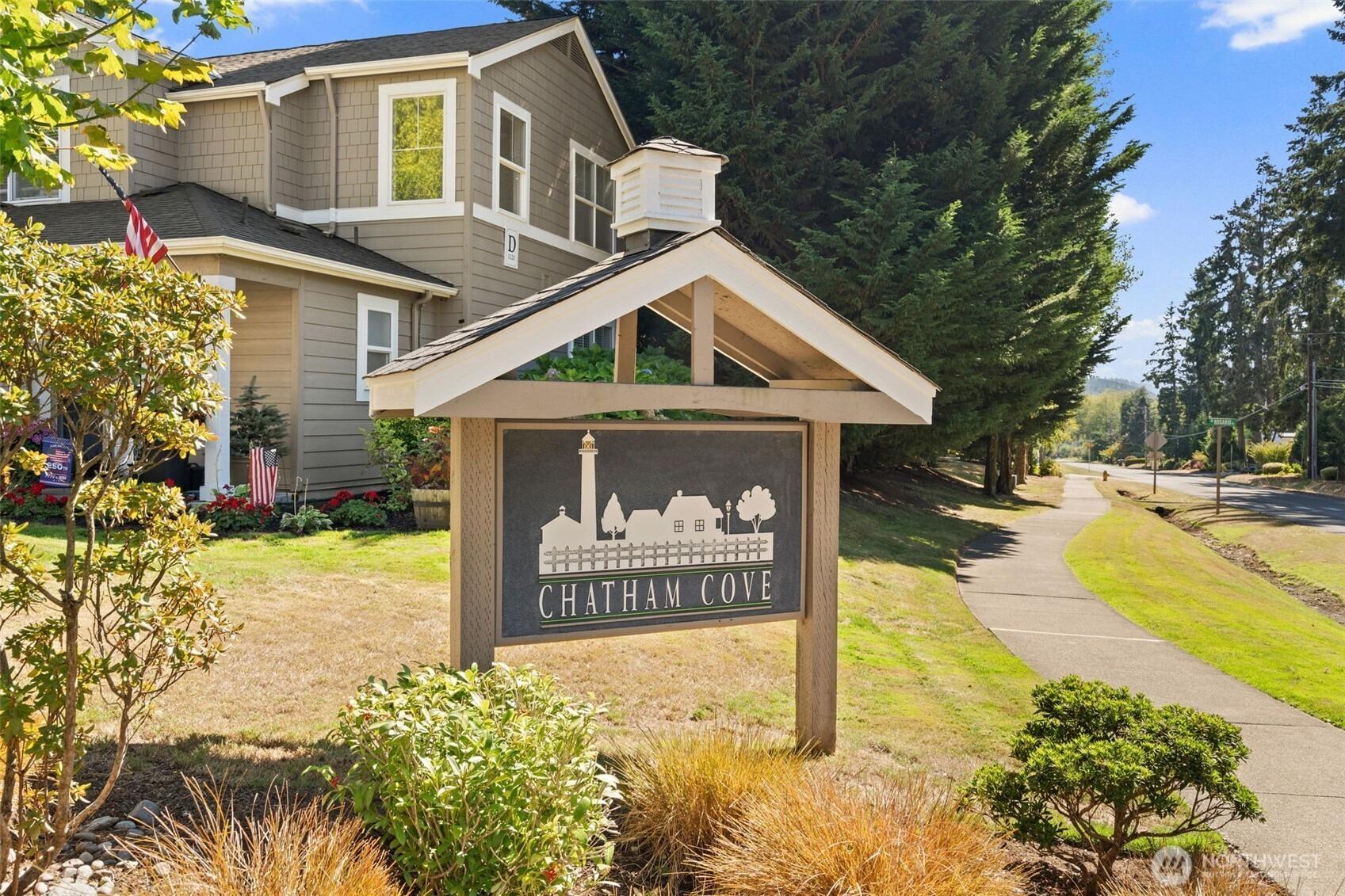 Weaver Rd Nw, Bainbridge Island, WA 98110