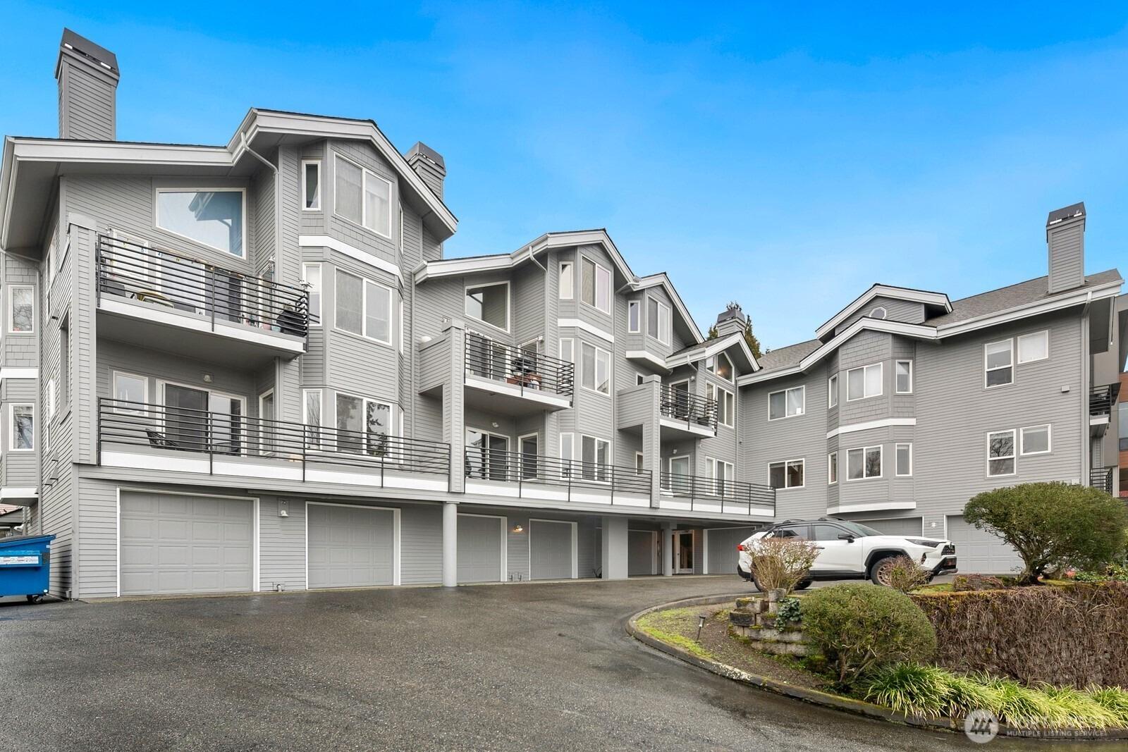 Ne 181st St, Kenmore, WA 98028