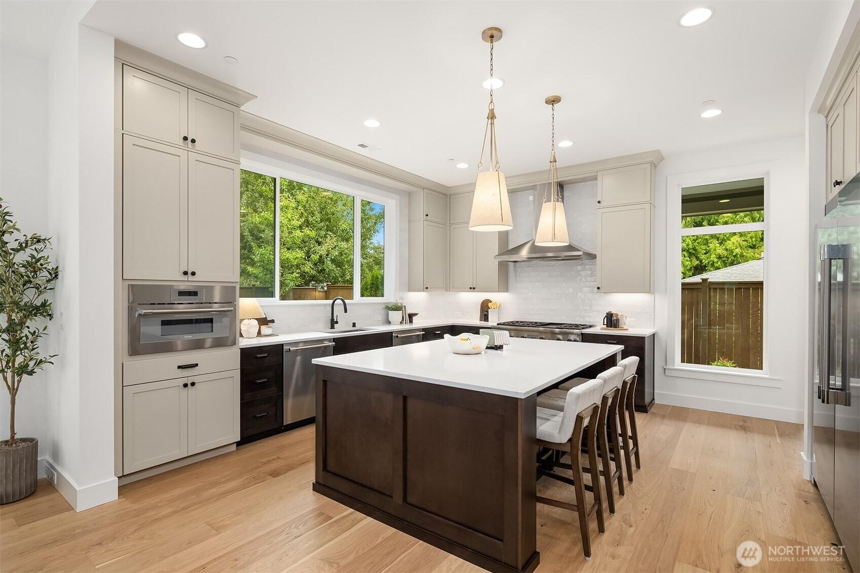 Ne 95th St, Redmond, WA 98052