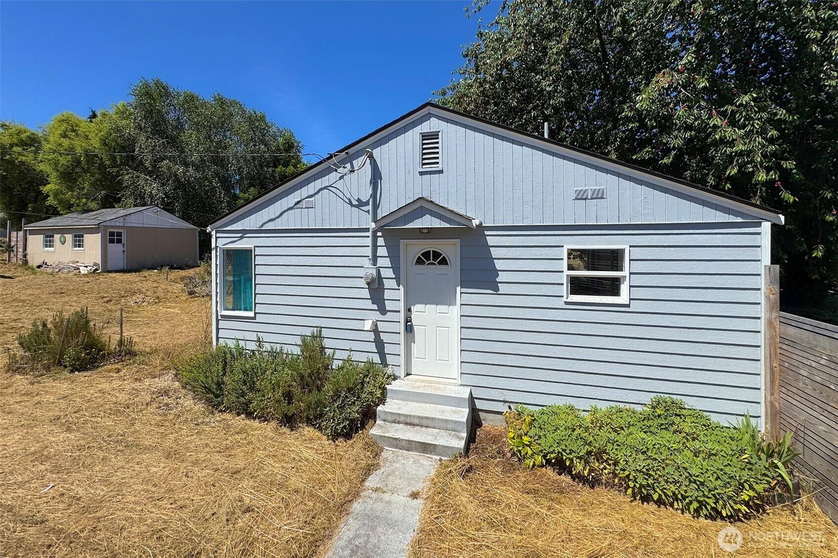 E 6th St, Port Angeles, WA 98362