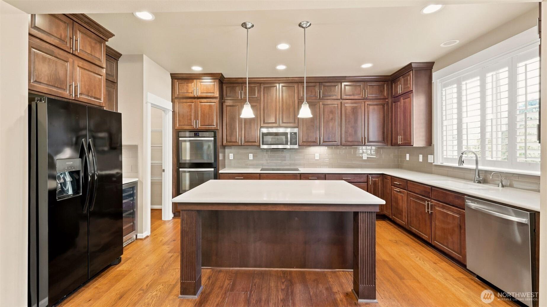 Ne 9th St, Renton, WA 98059