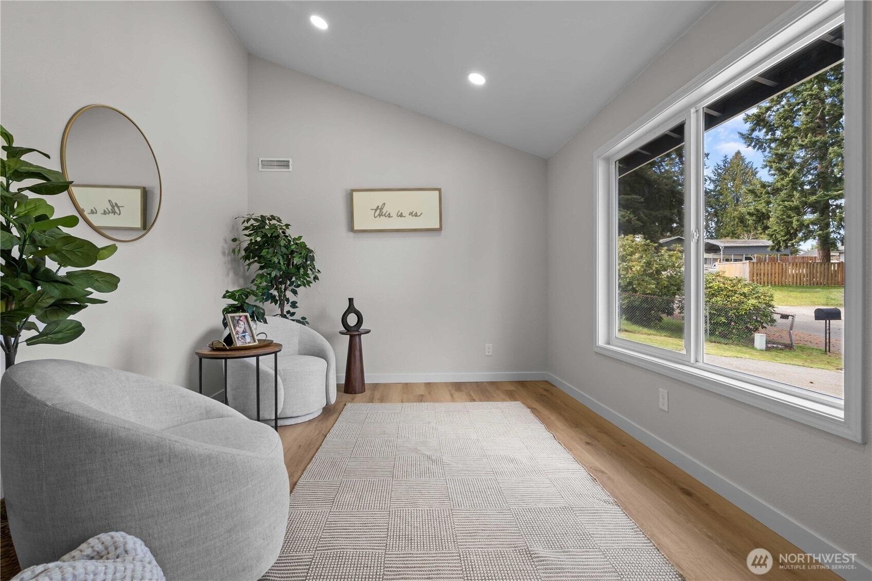 E 65th St, Tacoma, WA 98404