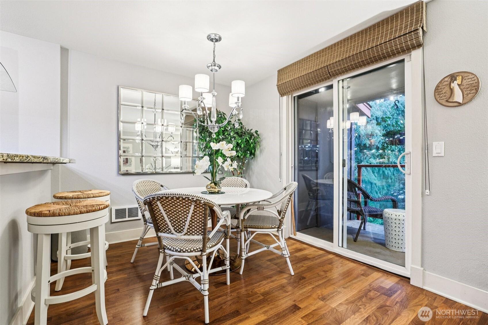 Ne 33rd Pl, Bellevue, WA 98004