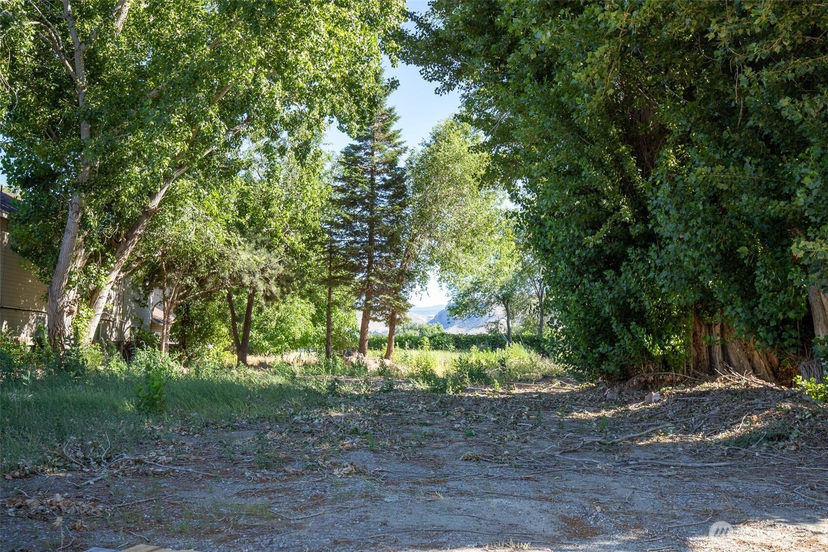 Mckittrick St, Wenatchee, WA 98801