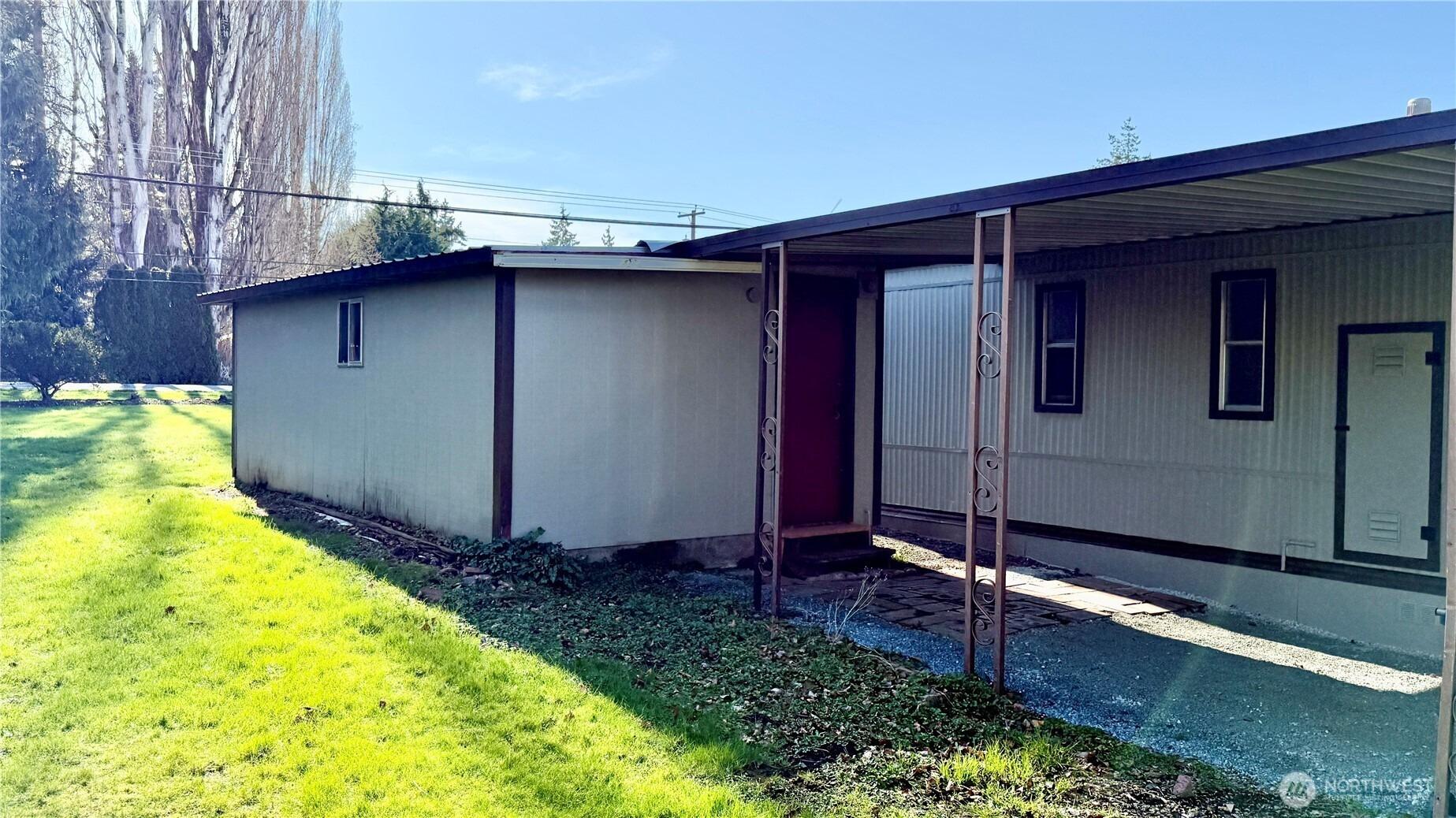 E Fir St, Mount Vernon, WA 98273