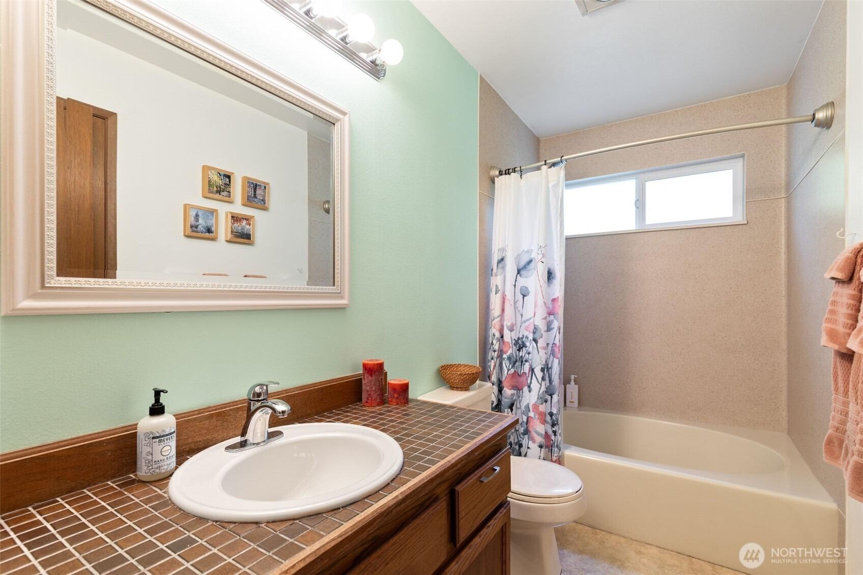 15th Ave Ne, Seattle, WA 98125