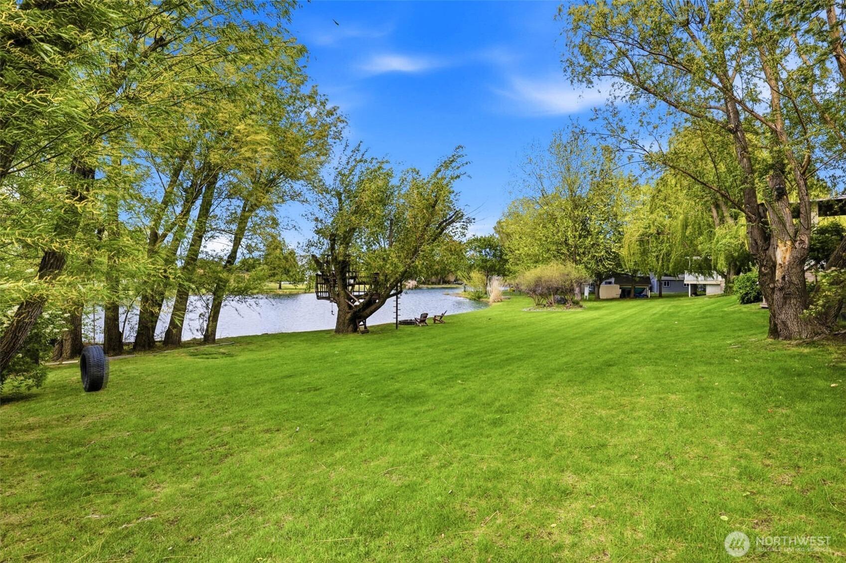Eastlake Dr, West Richland, WA 99353