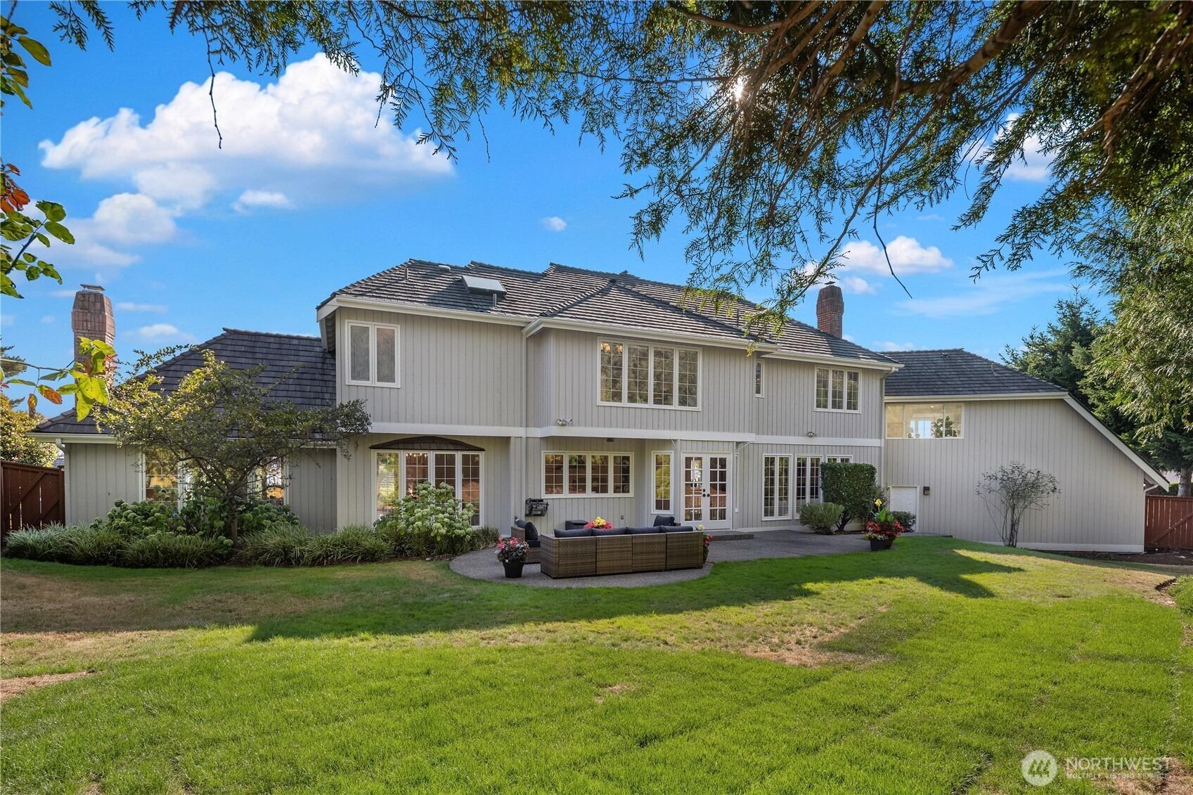 Se 47th Way, Sammamish, WA 98075