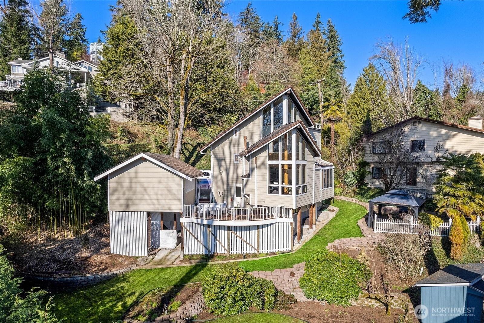 E Mercer Way, Mercer Island, WA 98040