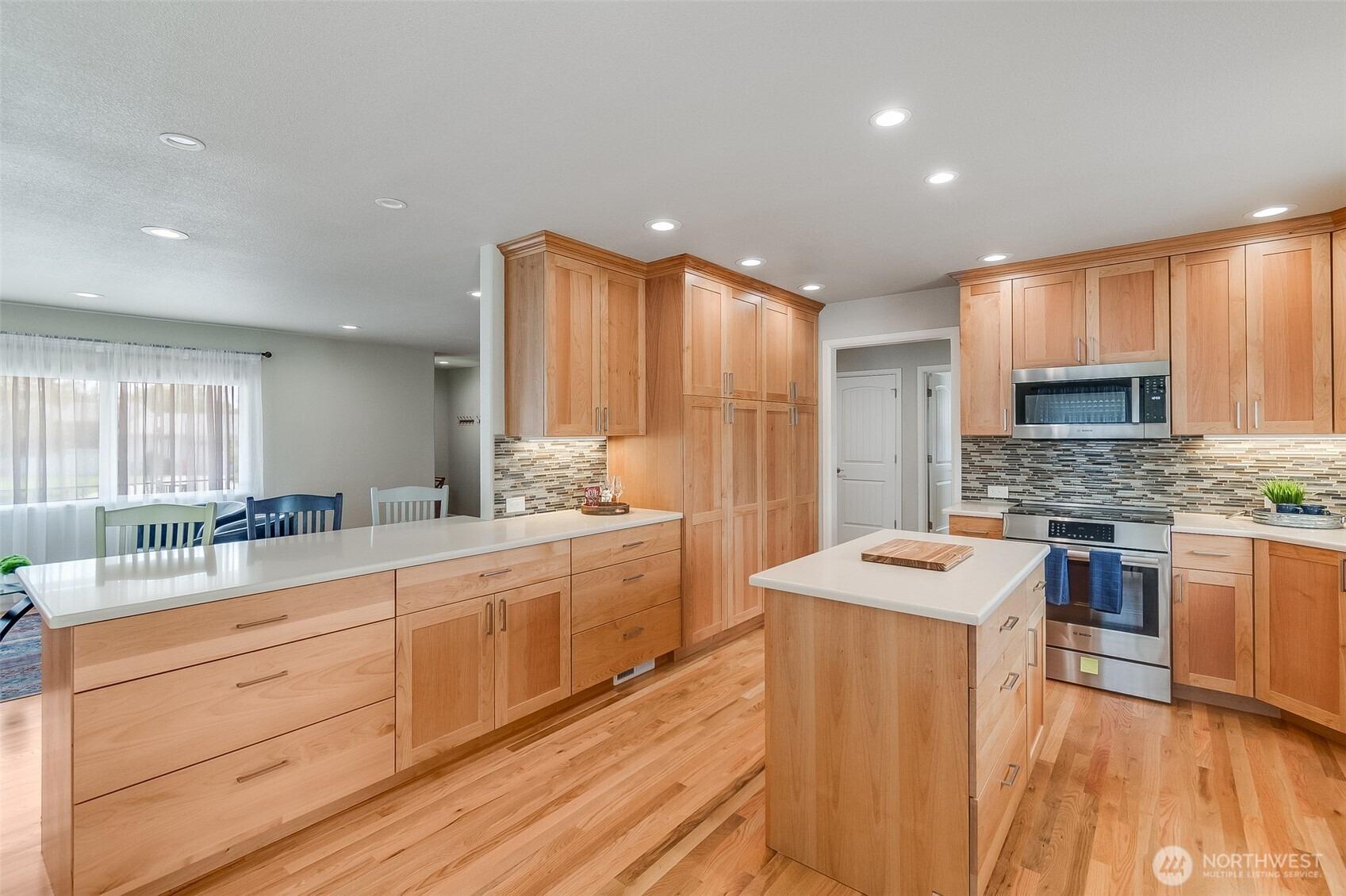 Whitten St, Richland, WA 99354