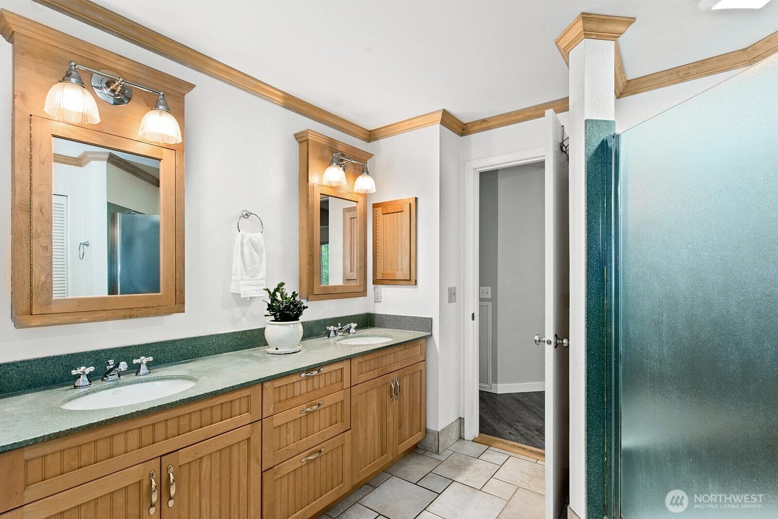 Se 46th St, Sammamish, WA 98029