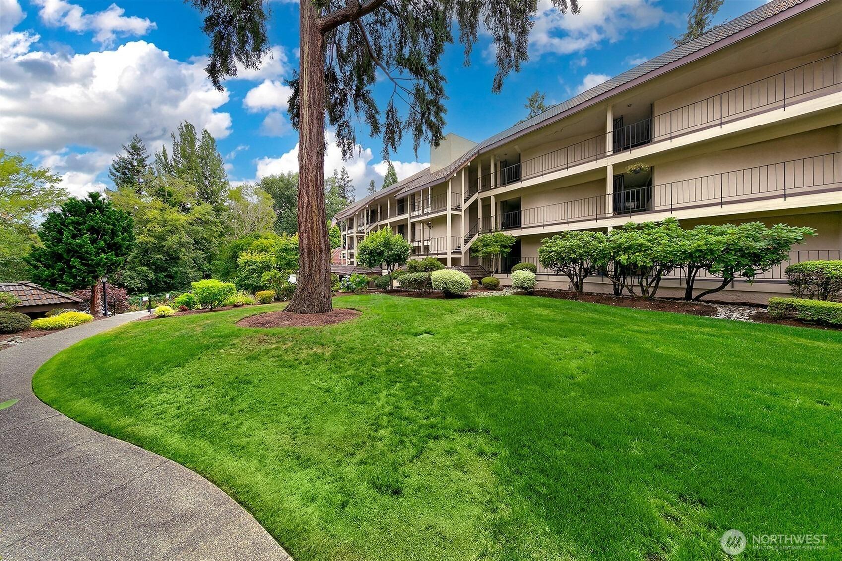 Inglewood Rd Ne, Kenmore, WA 98028