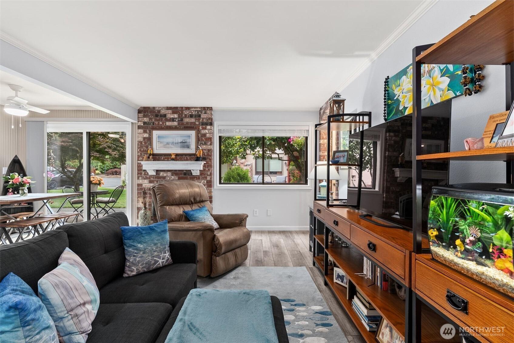 Garden Ct, Steilacoom, WA 98388