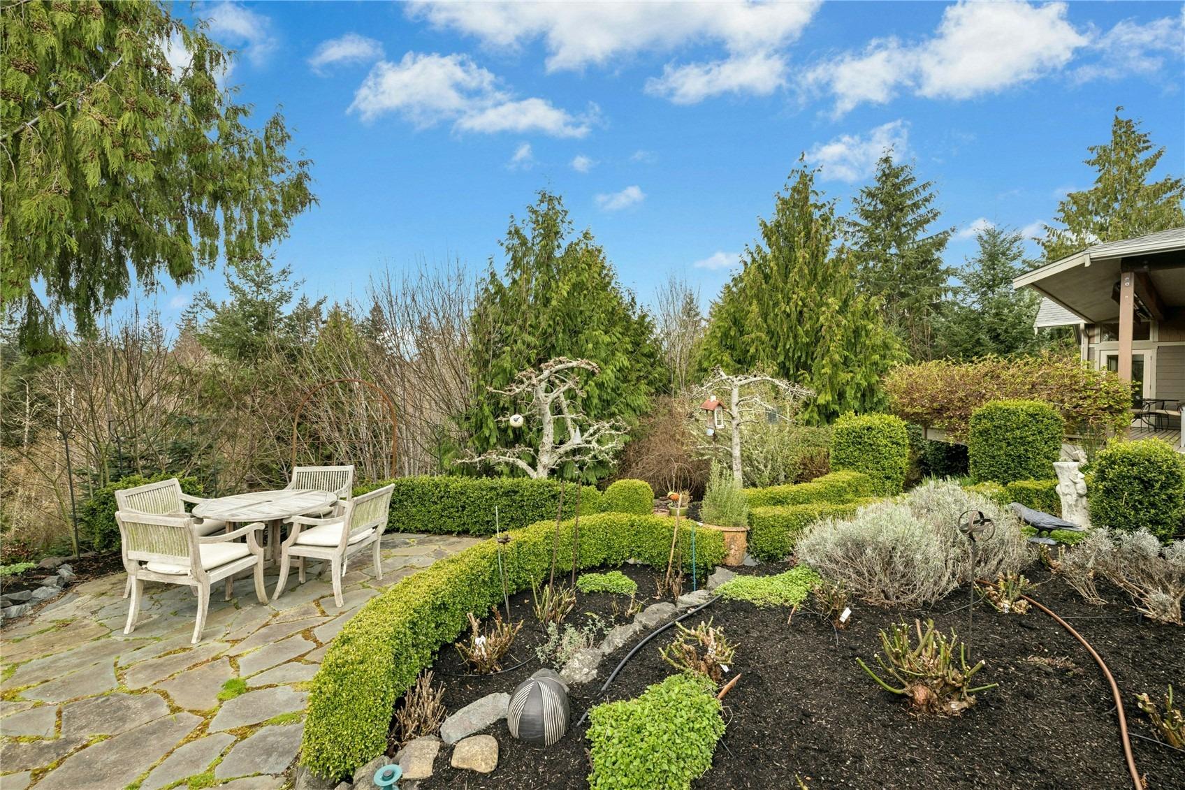 Tranquility Pl Ne, Kingston, WA 98346