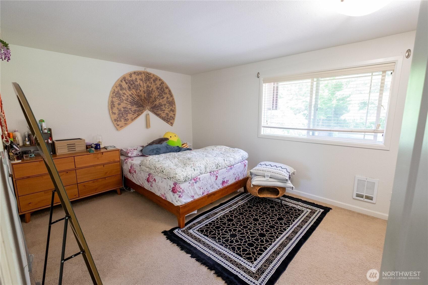Se 6th St, Bellevue, WA 98007