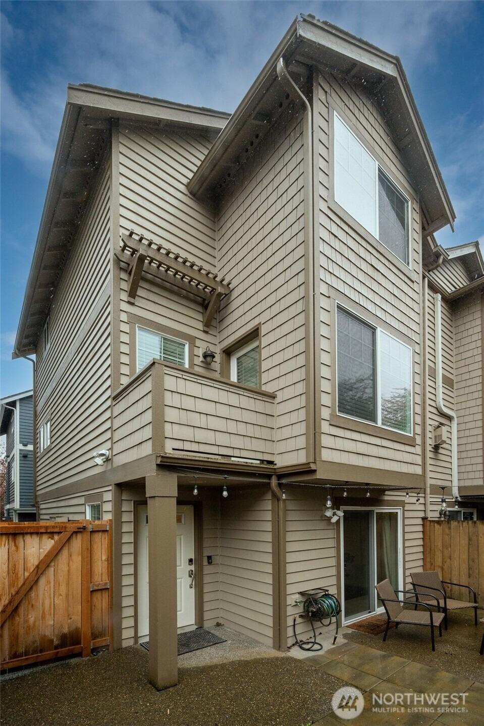 Midvale Ave N, Seattle, WA 98103