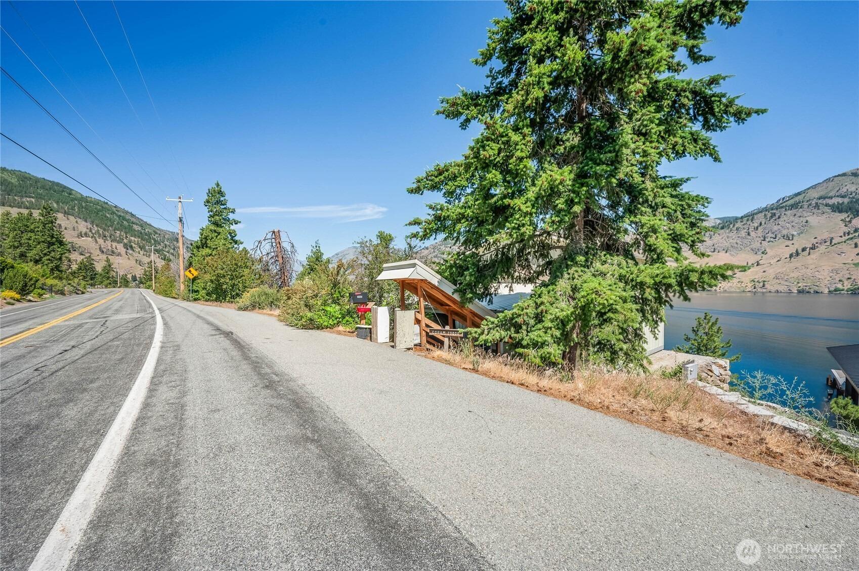 S Lakeshore Rd, Chelan, WA 98816