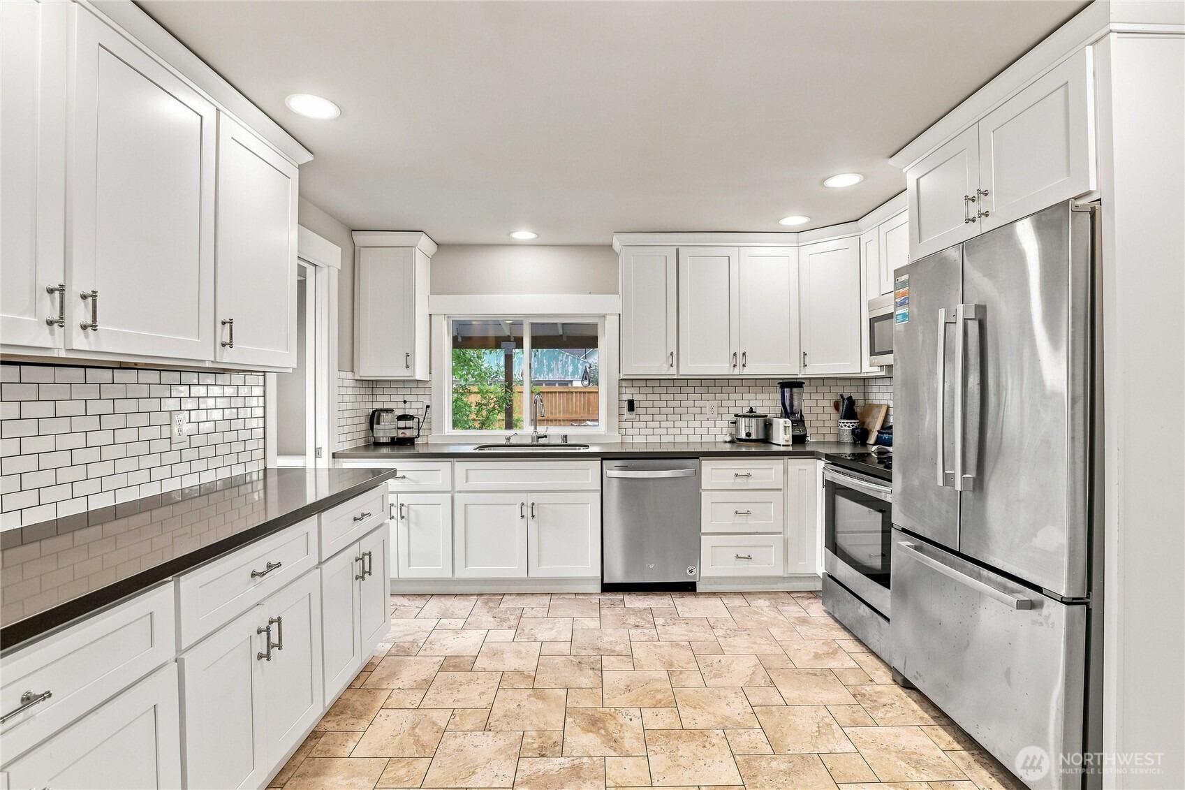N 27th St, Tacoma, WA 98407