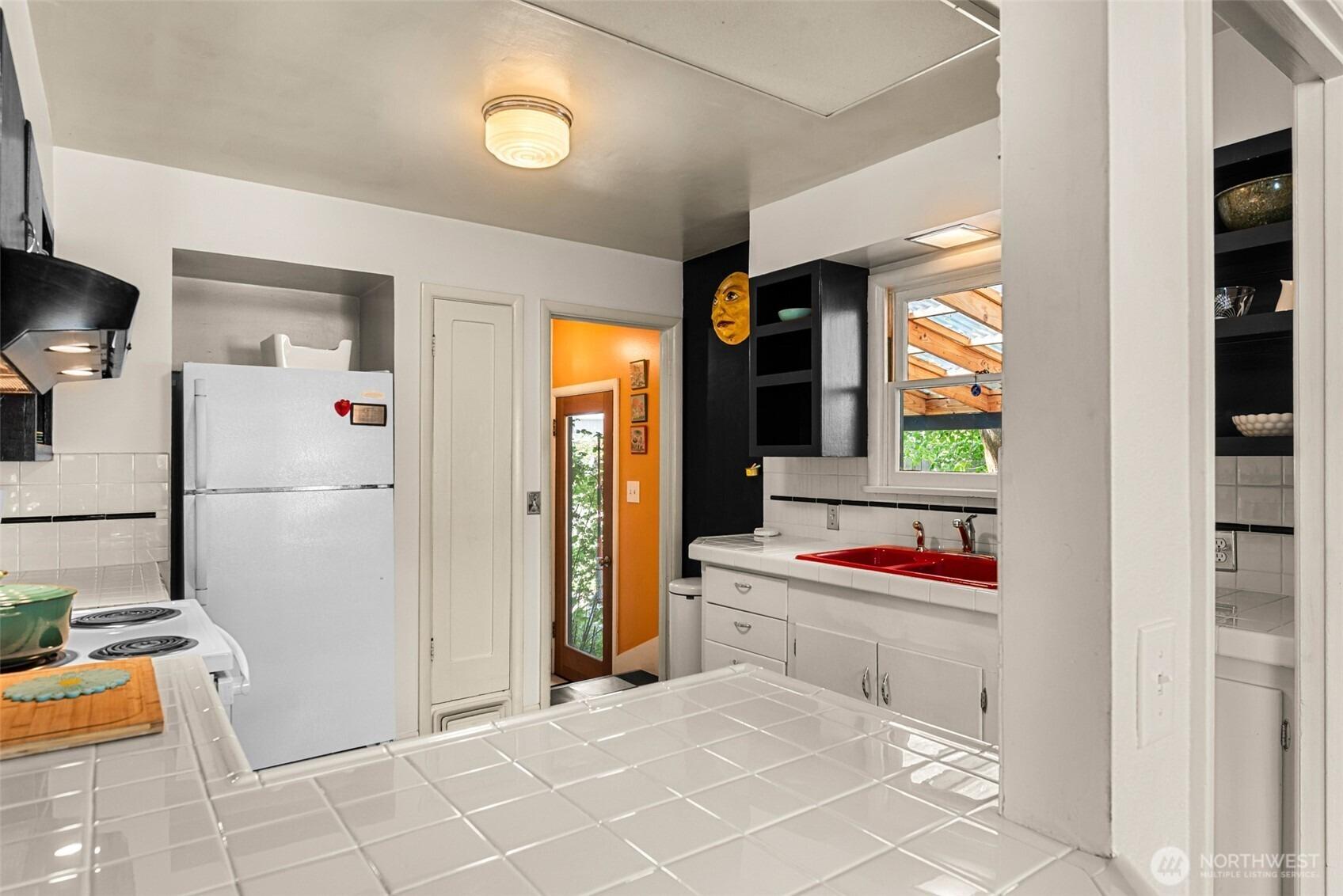W Allen Ave, Chelan, WA 98816