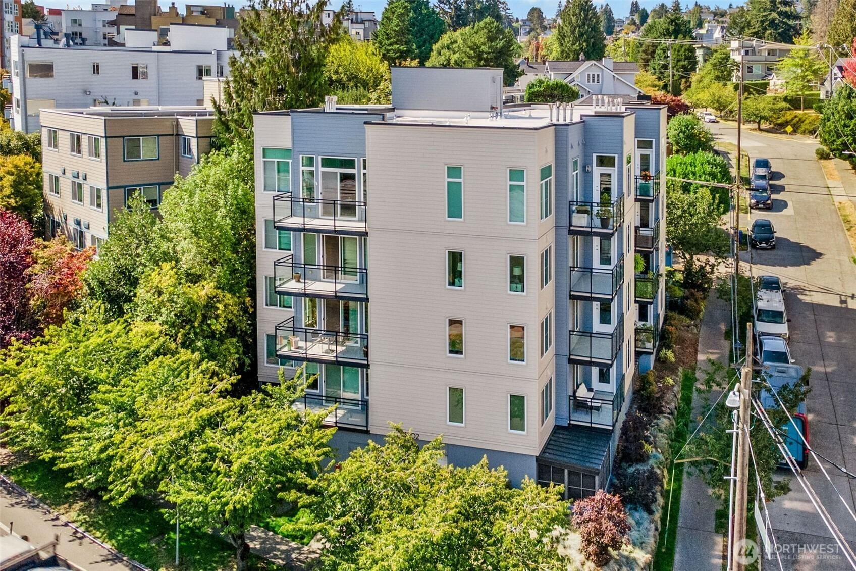 Sw Avalon Way, Seattle, WA 98126