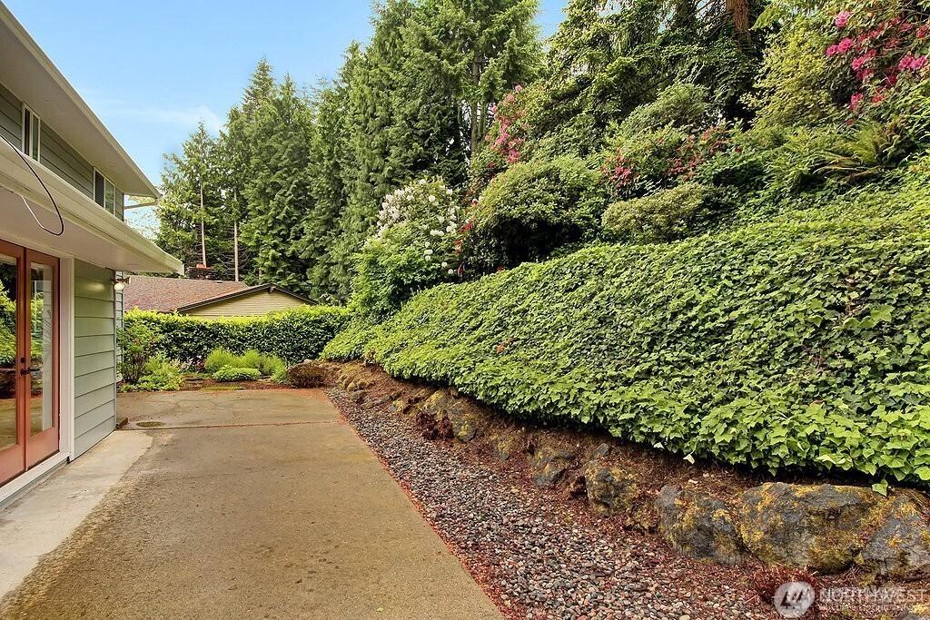 Se 47th Pl, Bellevue, WA 98006