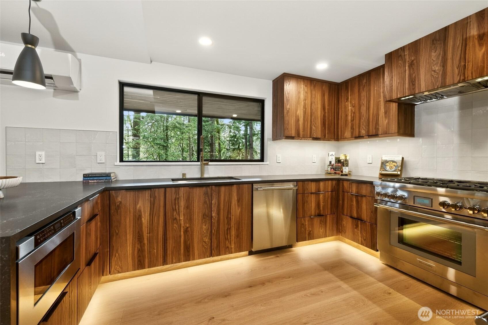 Vine Rd, Brier, WA 98036