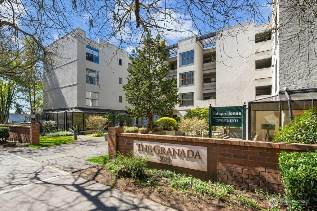 California Ave Sw, Seattle, WA 98136