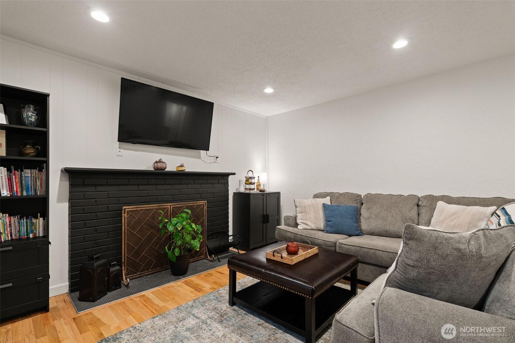 141st St S, Tacoma, WA 98444