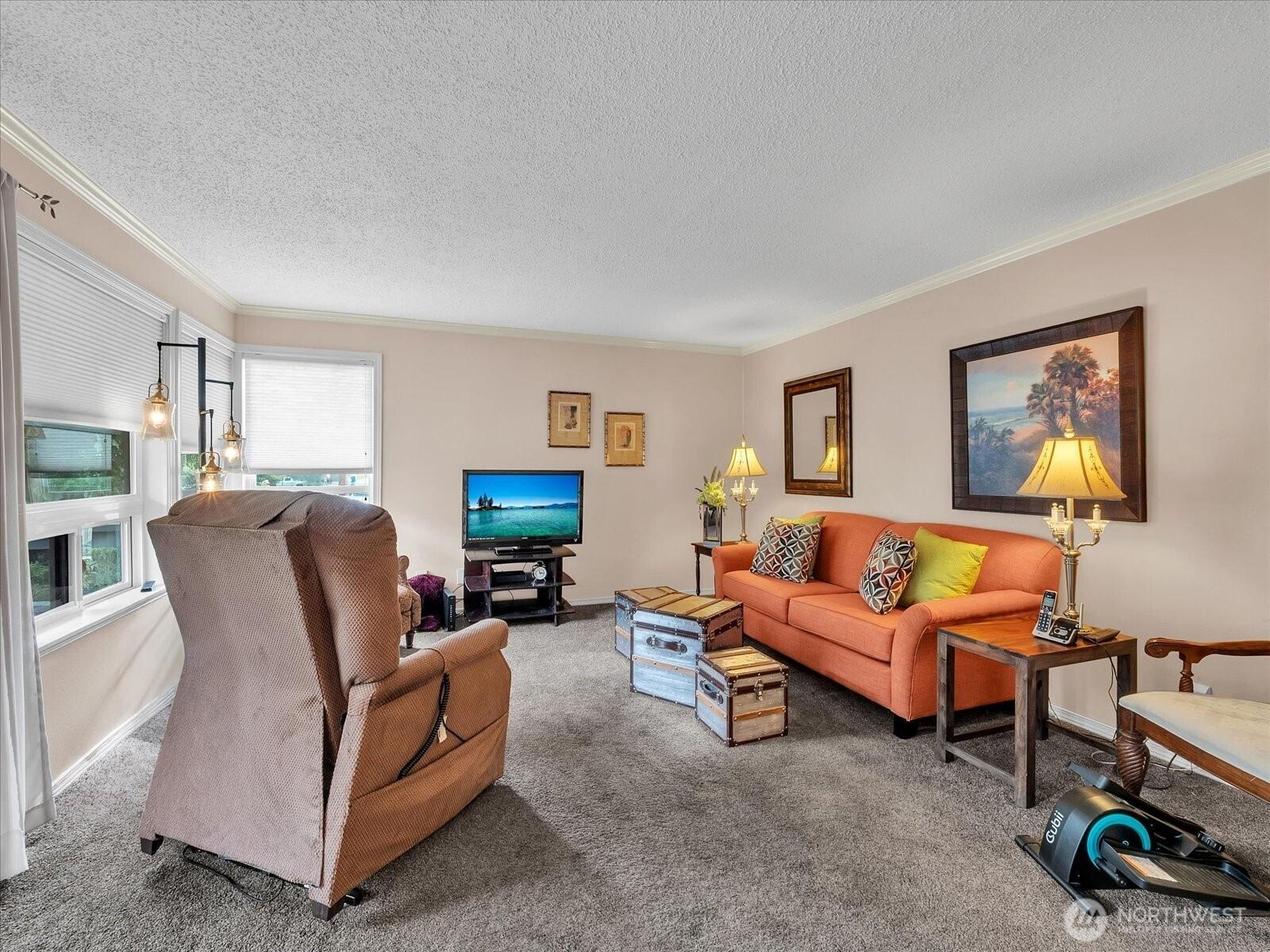 8th Ave Nw, Shoreline, WA 98177