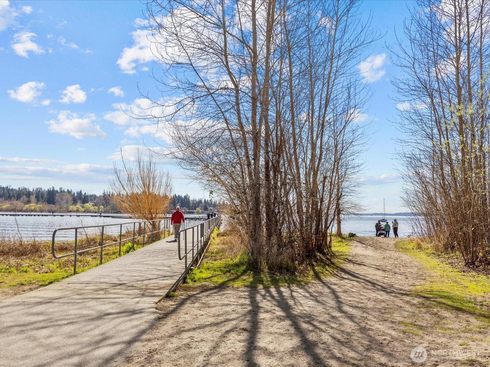 Ne 119th St, Kirkland, WA 98034