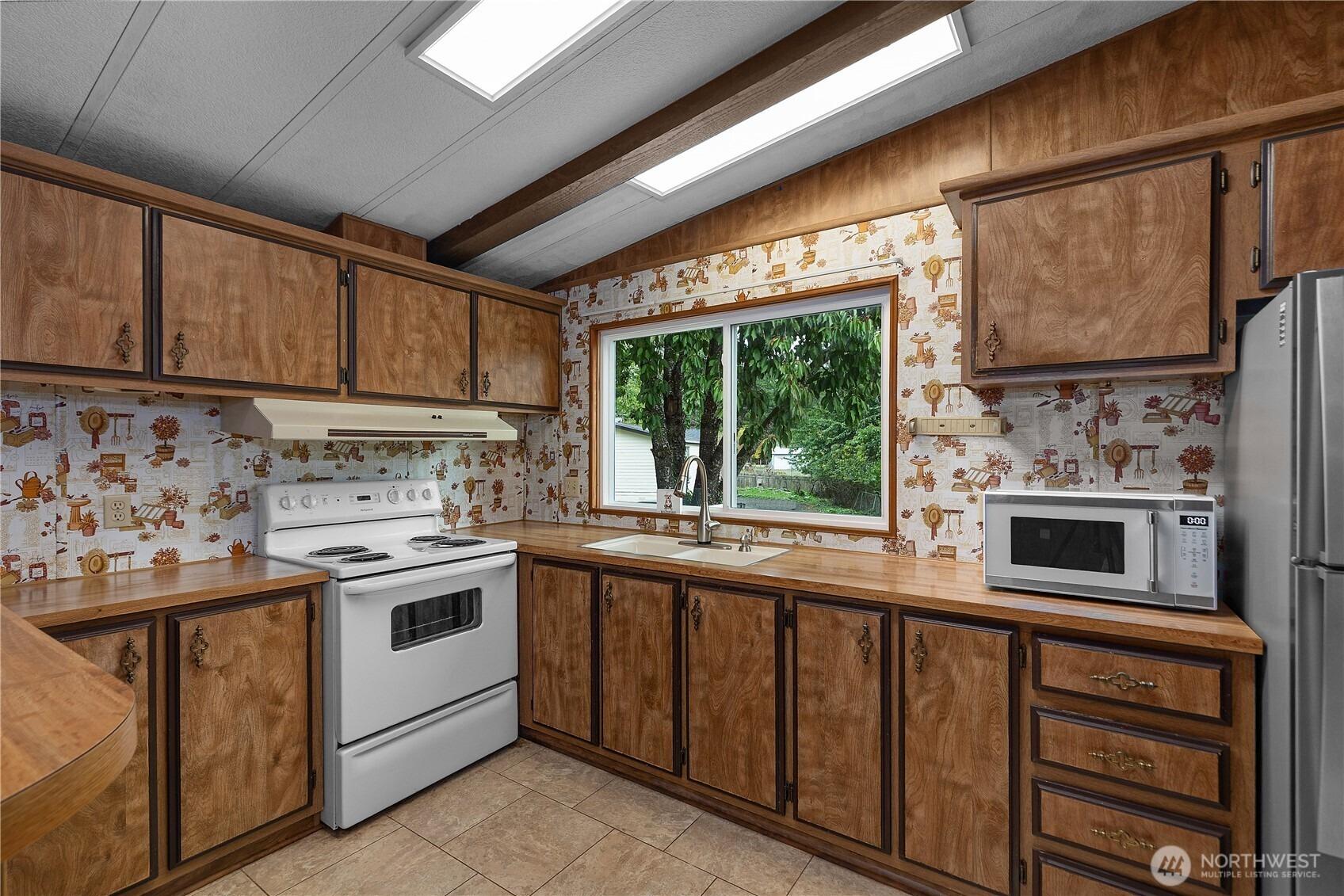 Se Crescent Dr, Shelton, WA 98584