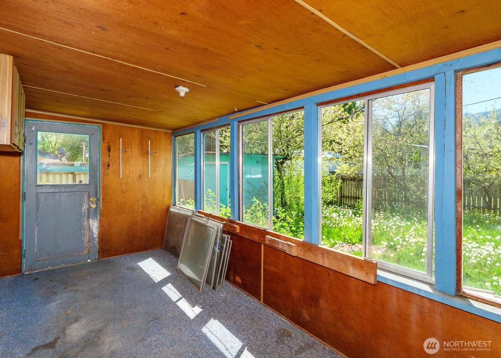 Pinto Ln, Brinnon, WA 98320