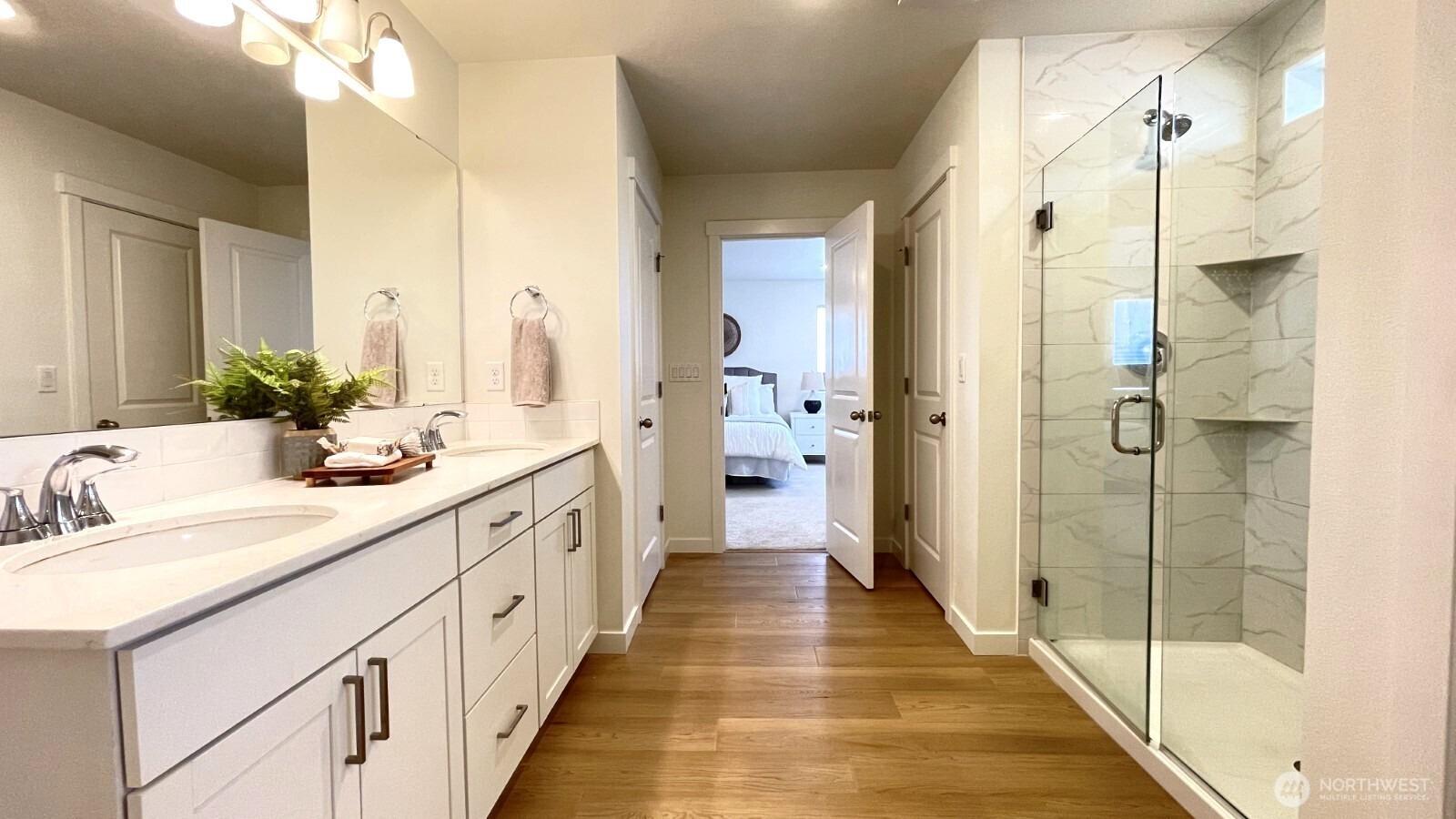 S 294th Ct, Auburn, WA 98001