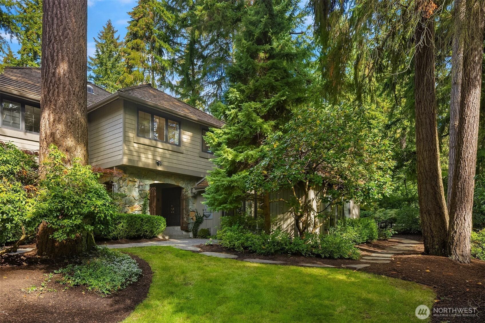 Ne 41st St, Kirkland, WA 98033