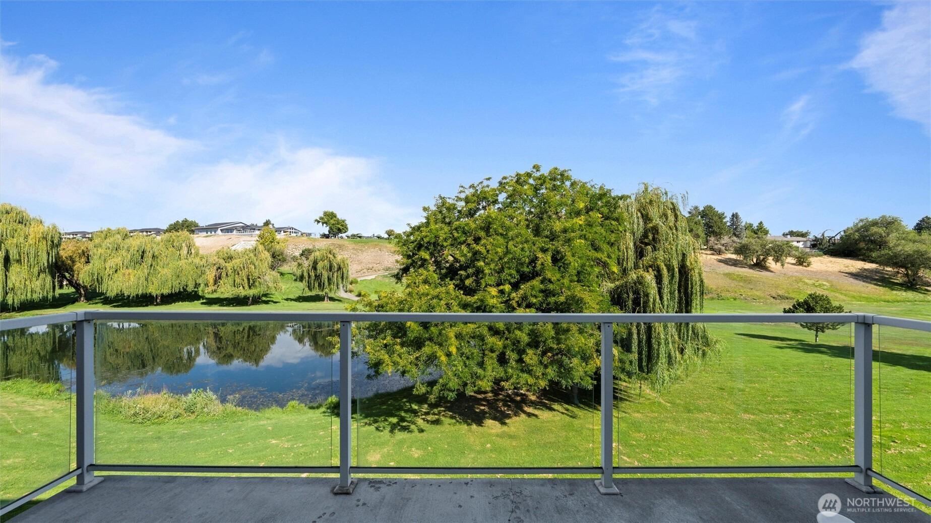 W 34th Ave, Kennewick, WA 99337